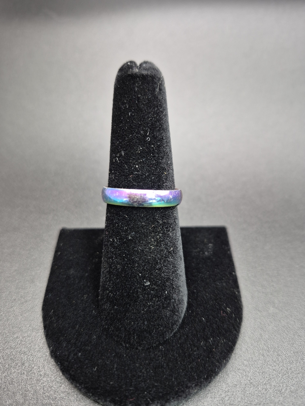 Iridescent Blue-Purple Women’s Band Ring